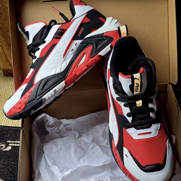 PUMA RS-Trck (GS)Unisex Size Youth 5.5Y, 7 Women. New with box Red, Black, Whit - Picture 4 of 12